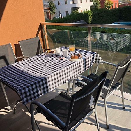 Nice Wellness Apartman Siofok Ngoại thất bức ảnh