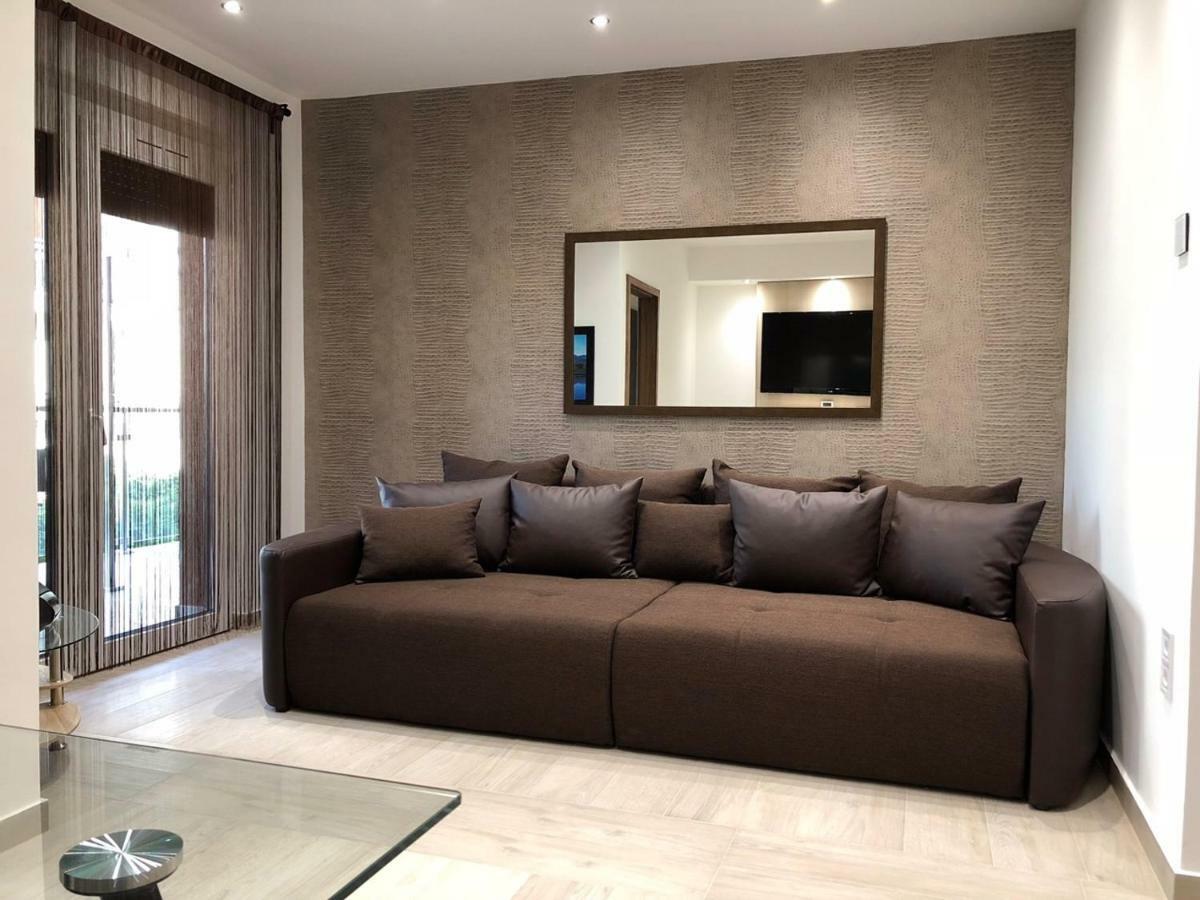 Nice Wellness Apartman Siofok Ngoại thất bức ảnh