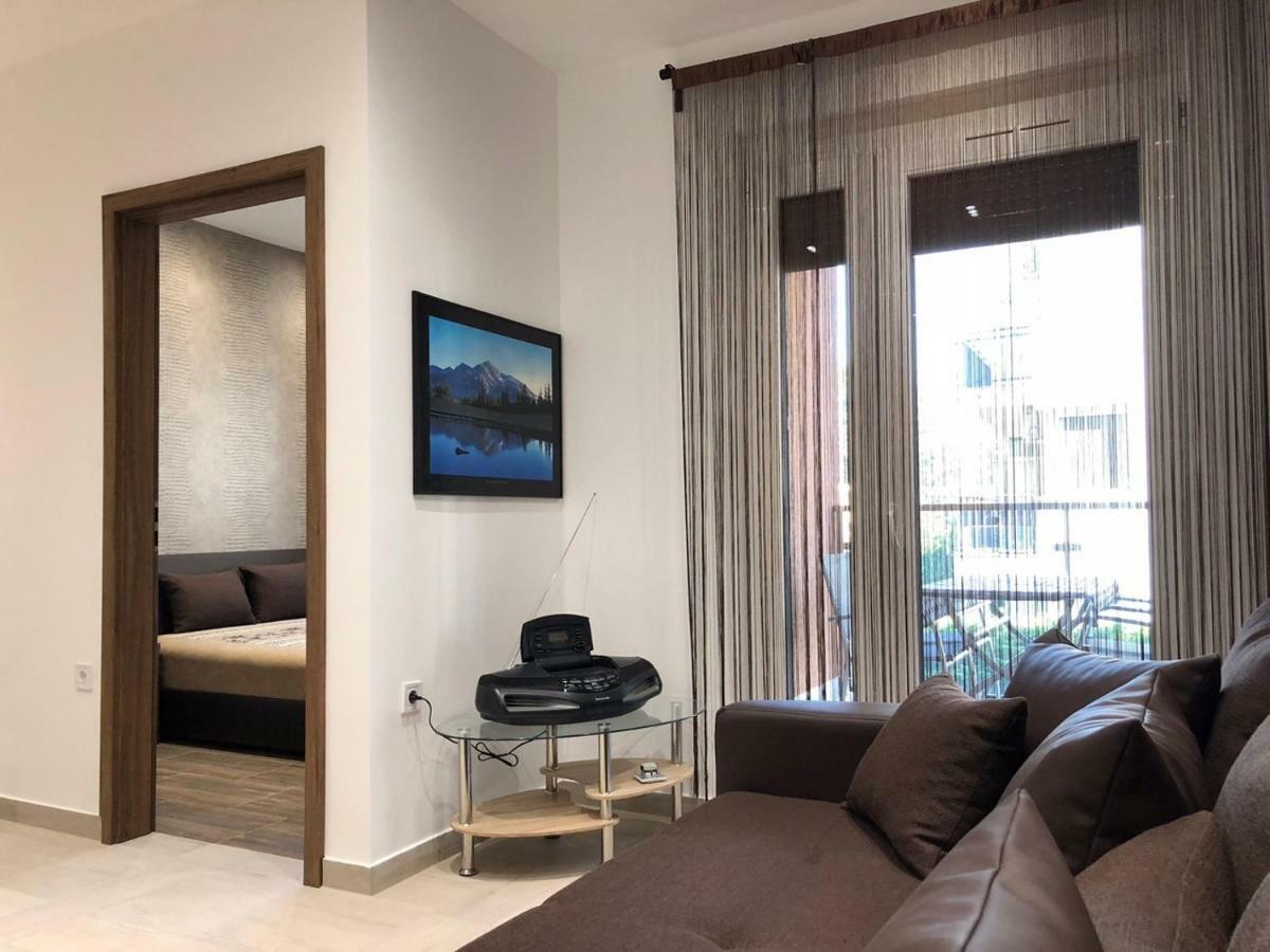 Nice Wellness Apartman Siofok Ngoại thất bức ảnh